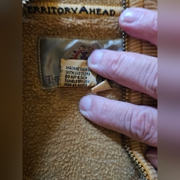 Vintage gold quarter zip sweatshirt by The Territory Ahead‎ Co. Men's sz.lg - Picture 5 of 5